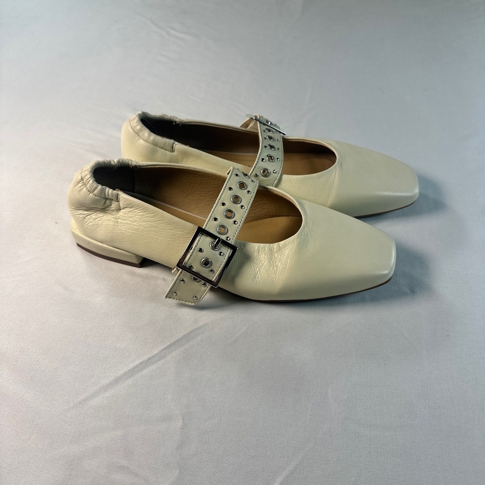 Intentionally Blank Cream Leather Grommet Buckle Mary Jane Flats Square Toe 36